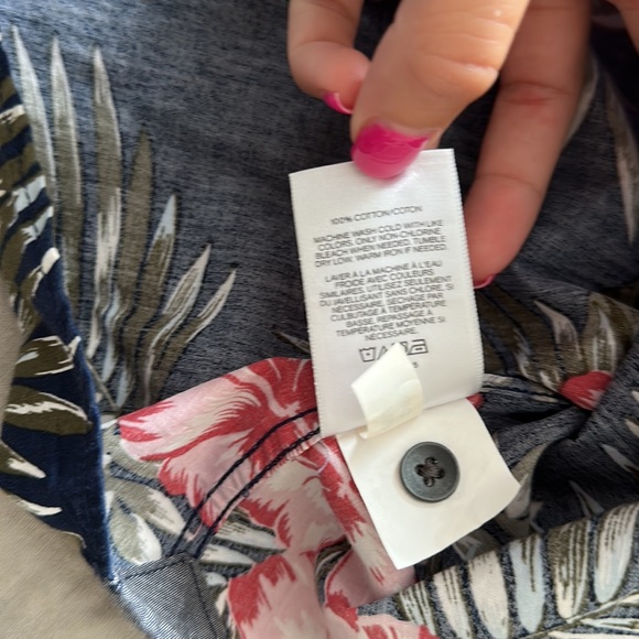 Express (Medium) Floral Short Sleeve Button Up - Picture 10 of 12
